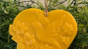 Beeswax Hummingbird in Flowers Heart