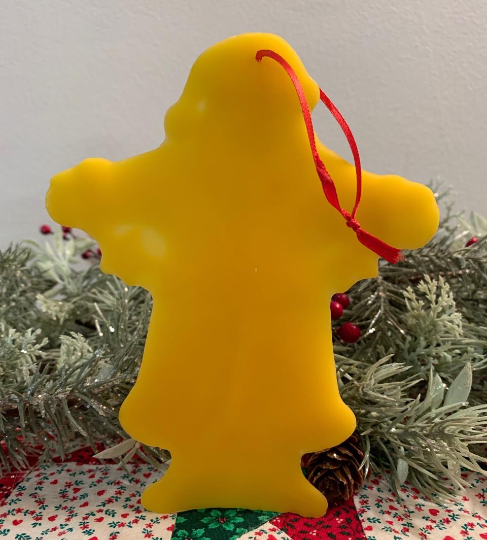 Beeswax Santa with Star Garland