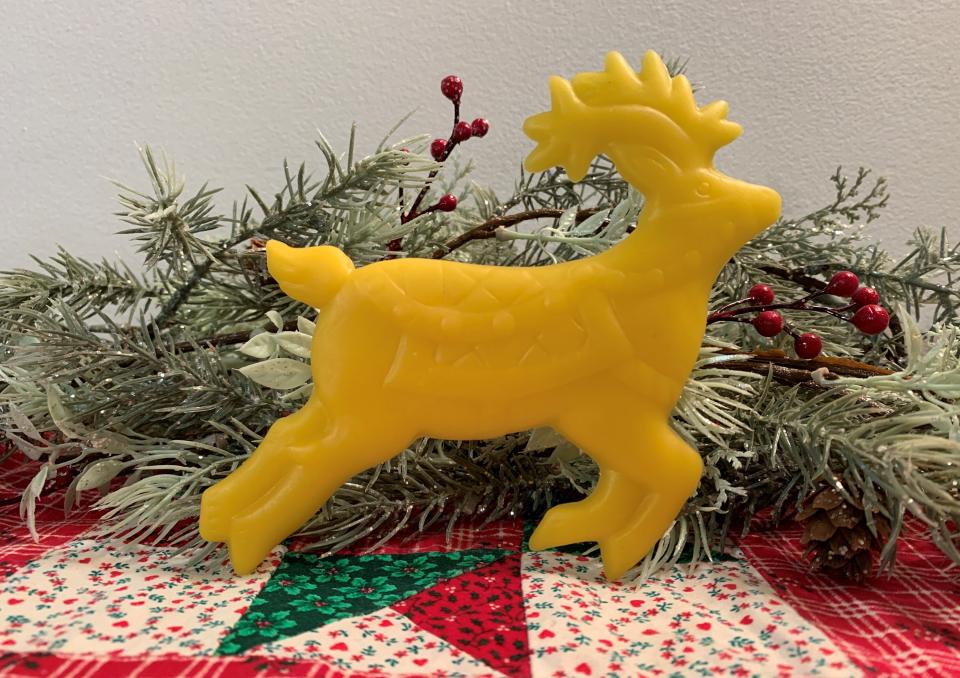 Beeswax Prancer Reindeer