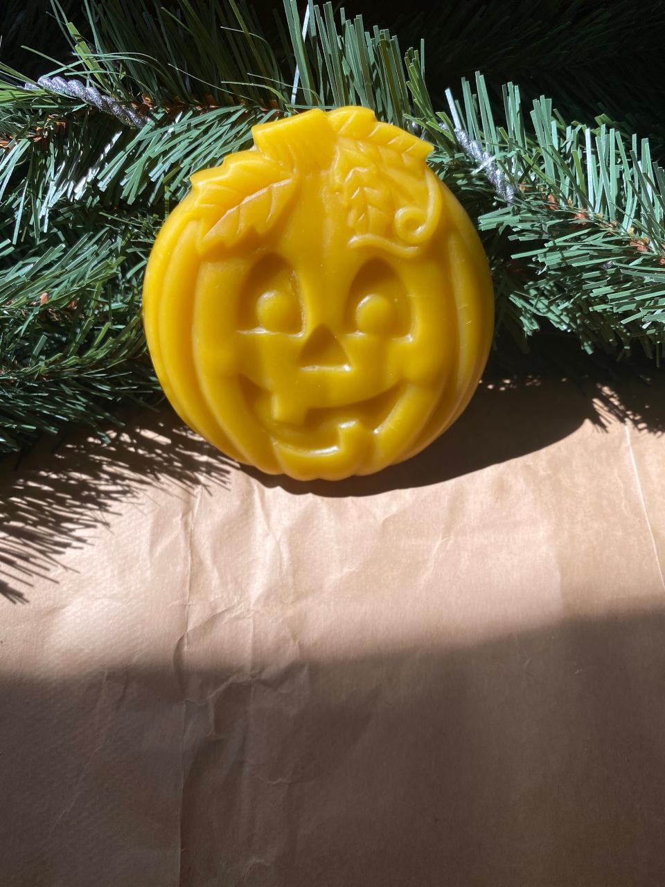 Beeswax Happy Pumpkin